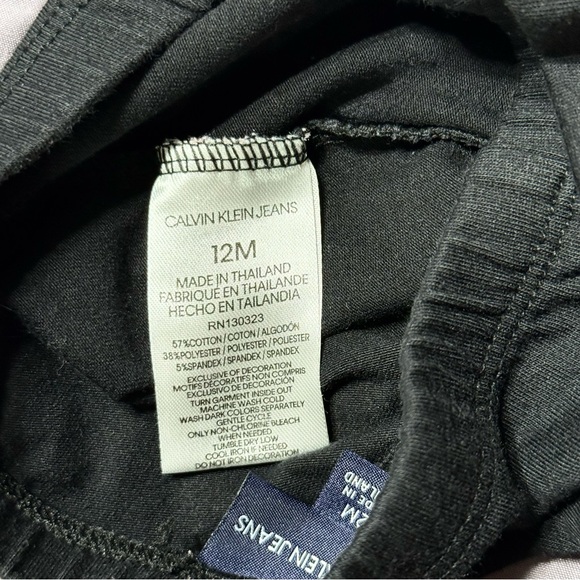 ❤️3 for $12 ❤️ Garanimals Pink Camo Bodysuit& Calvin Klein Jeans Leggings 12&18M - Picture 14 of 15